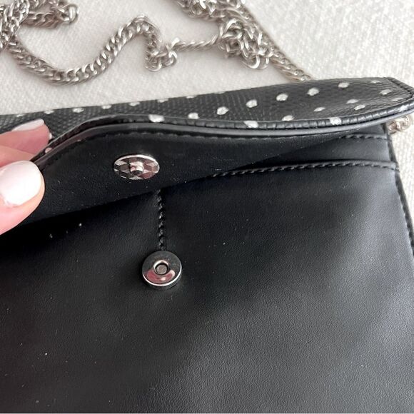 DANIELLE NICOLE Black TINA CROSSBODY Clutch Purse Wallet - Picture 4 of 6